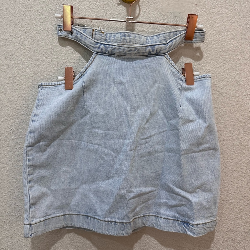 We Wore What NWT Denim Cut Out Belted Mini Skirt Sz XS $69 REVOLVE Y2K - Picture 11 of 14